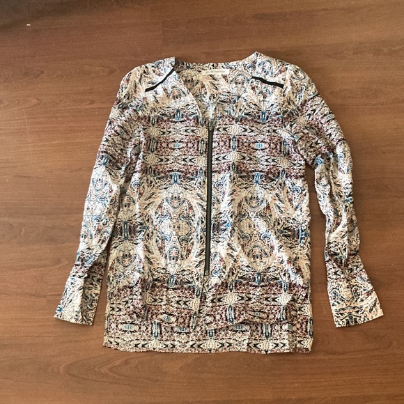 Cute suit from the brand BCBGeneration. - Picture 6 of 6